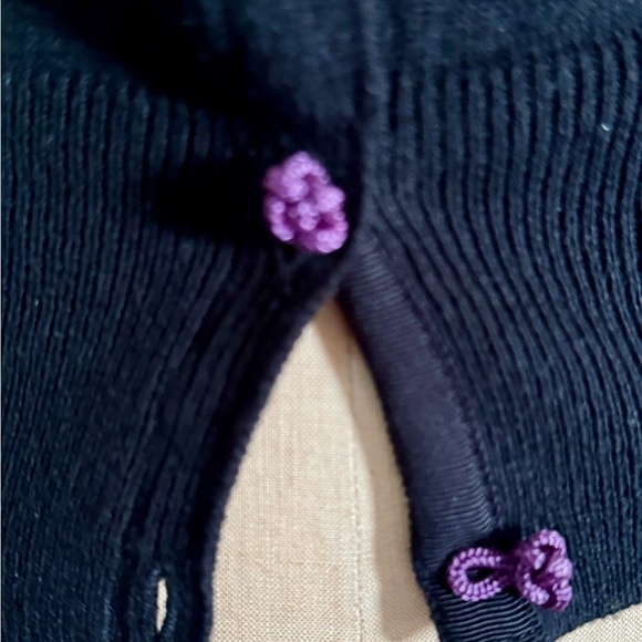 like new LUCKY BRAND sweater Asian accents, birds flowers , knotted buttons - Picture 5 of 9